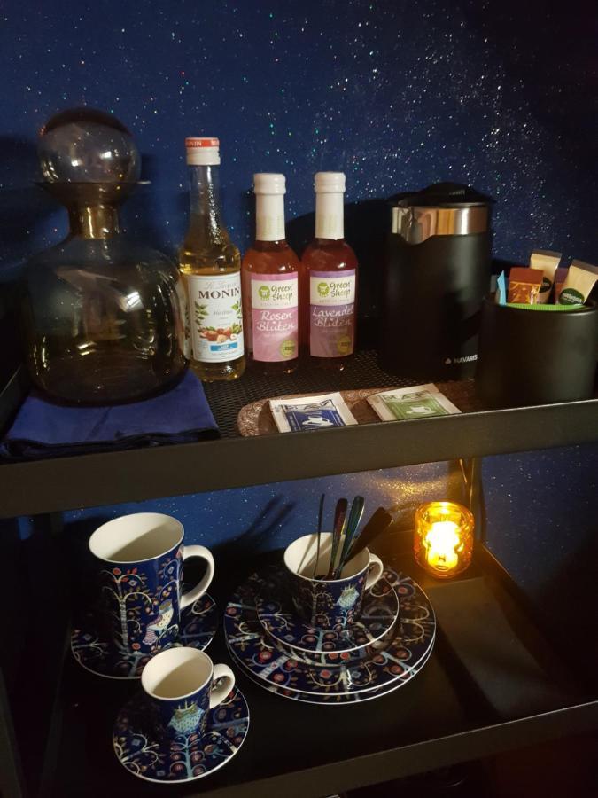 Your Little Sparkle Room "For Woman Only !" Вена Экстерьер фото